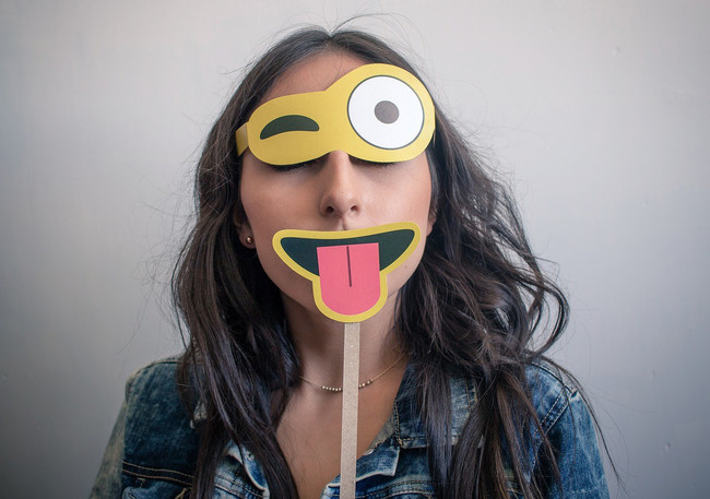 Mujer Emoji Mascara